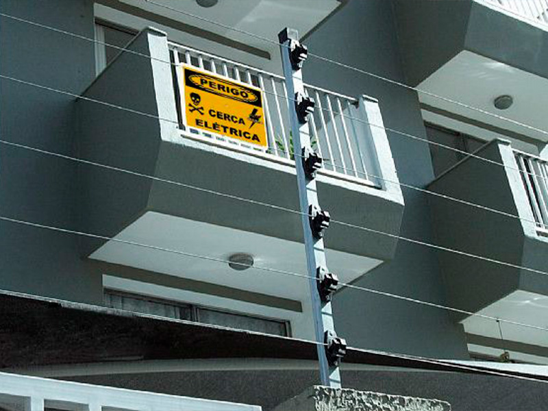 Cerca Elétrica Funciona na Queda de Energia? Entenda Como o Sistema Mantém a Proteção | Shopping da Cerca Elétrica